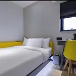 Yibai Hotel Shanghai Langao Road Subway Station Branch